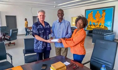 FULOKOJA Receives Endowment for Best Graduating Student in Archaeology