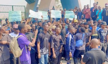 Students of Federal University Lokoja Protest After Fatal Accident Claims Eight Lives