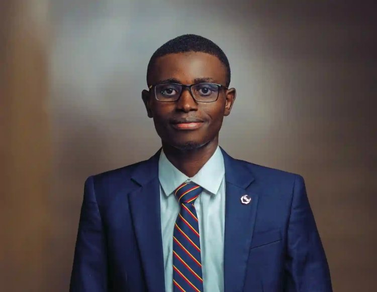 UDUSOK Graduates Credit Friendship for Achieving First Class Honors