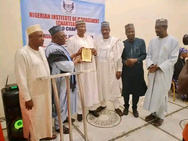 KHAIRUN Vice Chancellor, Prof. Abdulrashid Garba, Receives Award for Outstanding Leadership