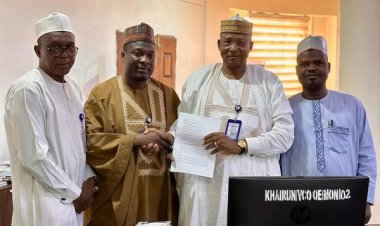 Nigerian Library Association Honors KHAIRUN Vice-Chancellor for Contributions to Modern Library Services