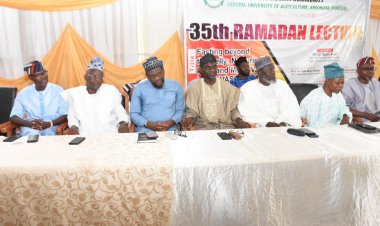 FUNAAB VC Commends Muslim Community at 35th Ramadan Lecture