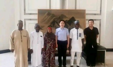 Azman University Delegation Visits Chinese Embassy to Foster Cooperation