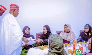 Kano Governor Breaks Fast with Returned Scholarship Students