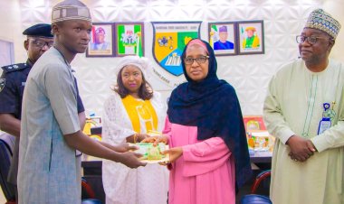 Nasarawa State University, Keffi VC Supports Students Affected by Fire Incident