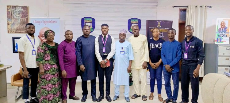 University of Ilorín Registrar Commends Senator Saliu Mustapha for Philanthropy