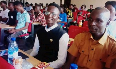 COHSSA President Addresses Allied Health Science Students at FUWUKARI