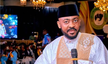 Prof. Gwarzo Donates Luxurious Bus to Intercontinental Schools, Kano