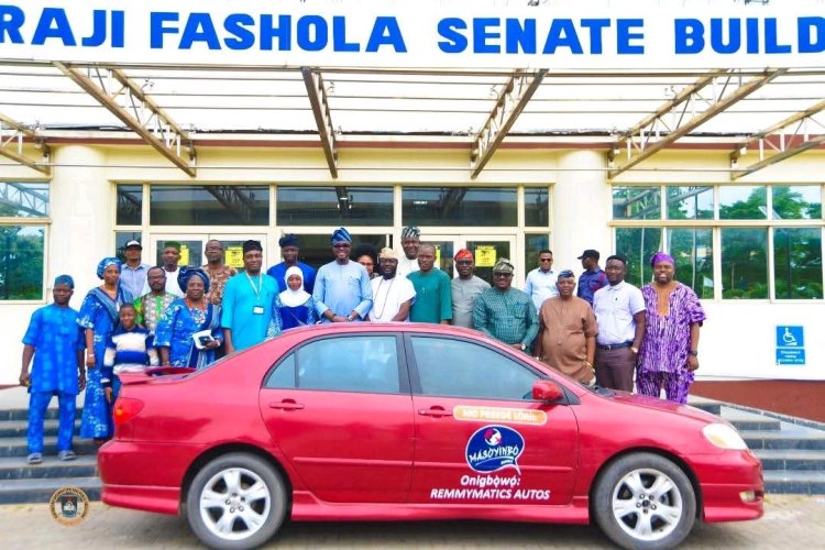 LASU Alumna, Ayoka Roqeebat Kazeem, Pays Courtesy Visit to Vice-Chancellor After Winning 'Masoyinbo' Game Show