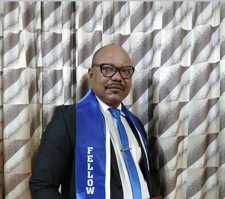 Federal Poly Ayede's Deputy Registrar, Olatinwo, Honored as CIHRM Fellow