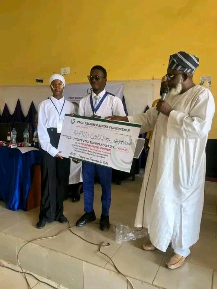 Raphat College of Education Shines at Debate Competition