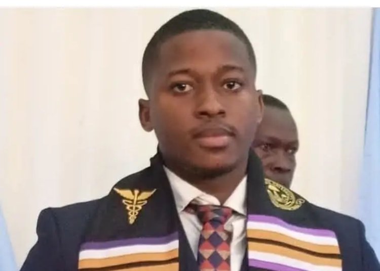 Dr. Oluwatosin Joel Omoshola Recognized as Best Graduating Medical Doctor at Delta State University