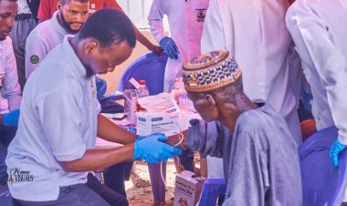 MLS students offer Sokoto residents free medical treatment