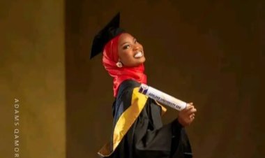 Muizah Ailara Asabi Achieves First Class Honours in Mass Communication