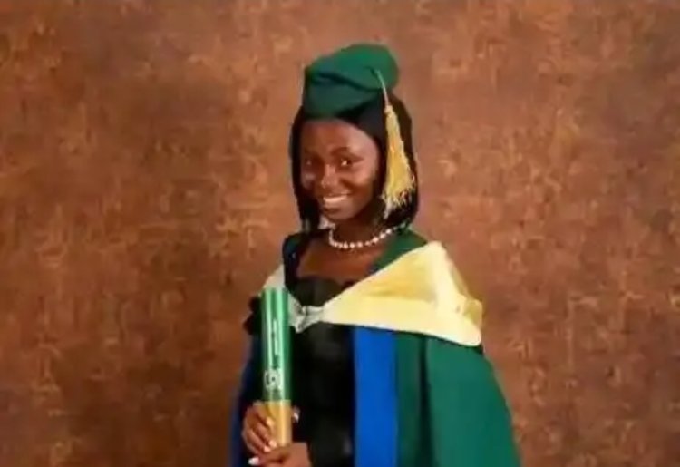 Federal University of Akure Student Adefuye Olashile Achieves Academic Excellence With First Class Honours In Economics