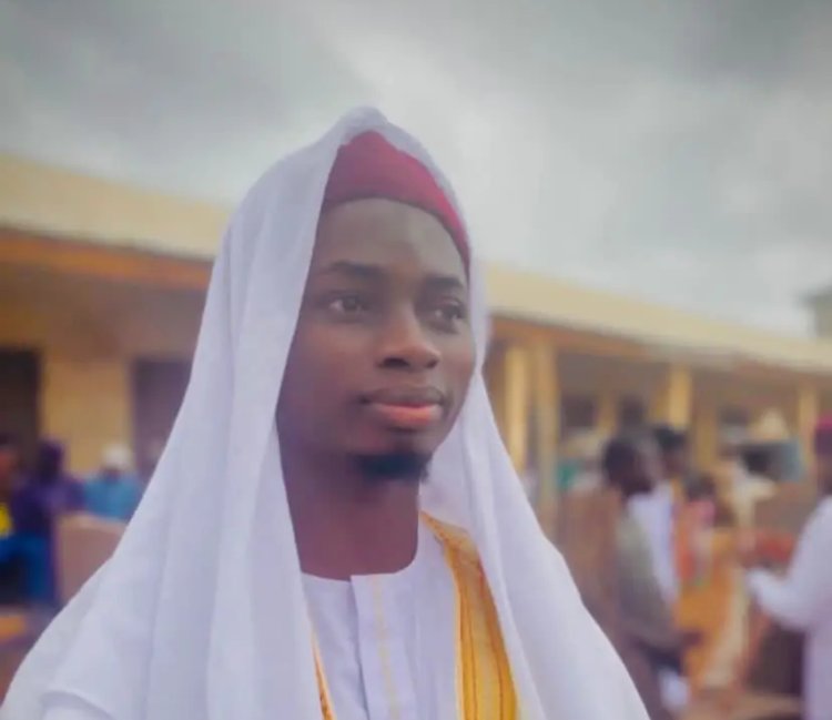 Young Scholar Achieves Success in Arabic Studies and University Admission