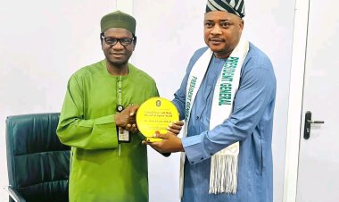 NSUK Registrar Dr. Bala I. Ahmed Honored with Prestigious Peace Award