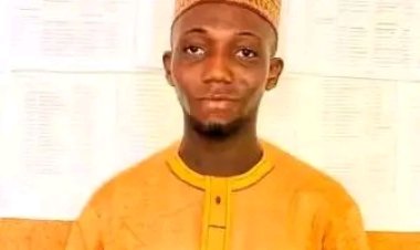 Sokoto Gov Rewards Best Graduating Student with 2026 Hajj Sponsorship