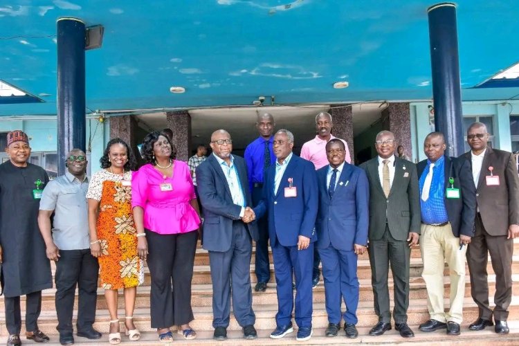 COM/UI Alumnus Pays Courtesy Visit to UCH Management