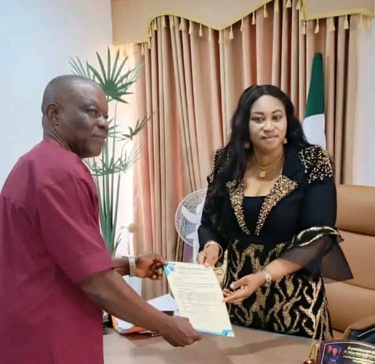 University of Delta VC Appreciates Staff for Contributions to Growth