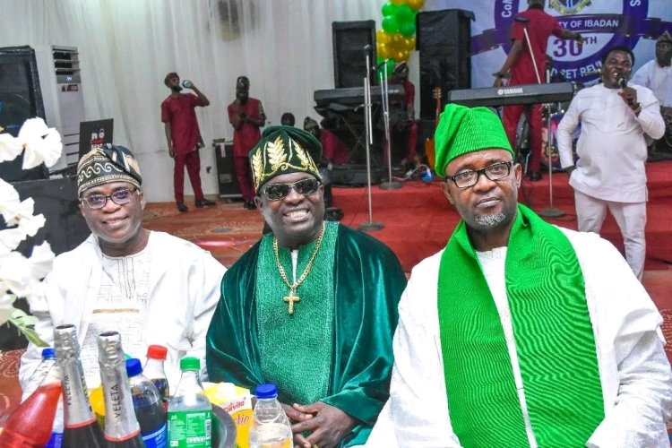 UCH CMD Attends COMUI95 Gala Night, Commends Alumni Contributions