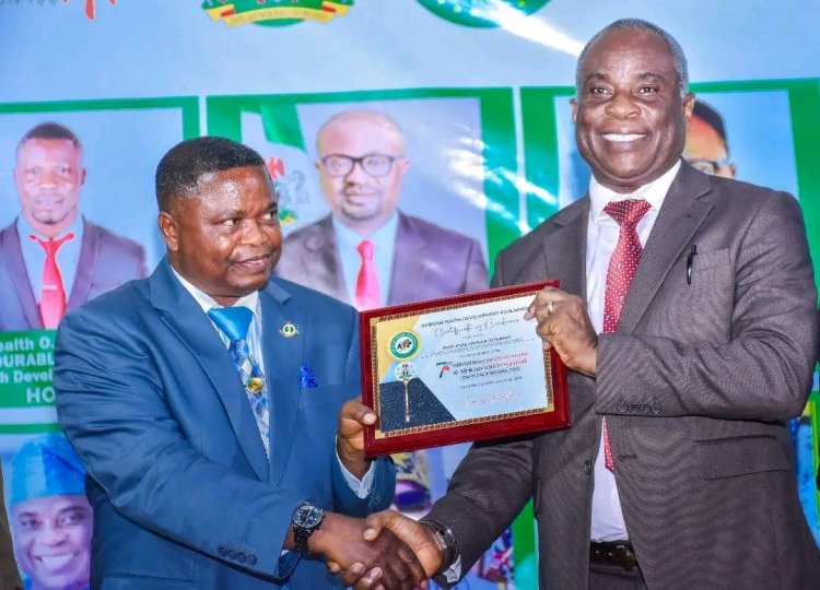 Prof. Jesse Otegbayo, CMD of UCH Ibadan, Receives Meritorious Award at African Youth Development Parliament