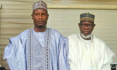 Former Vice Chancellor Visits Al-Istiqama University