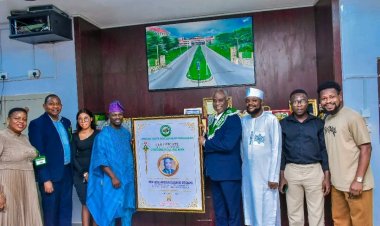 UCH Ibadan CMD Receives Award for Excellence in Service to Humanity