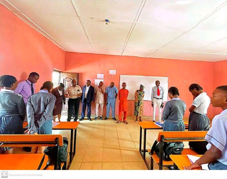 UNIDEL VC Commended for Transforming Staff Model Secondary School