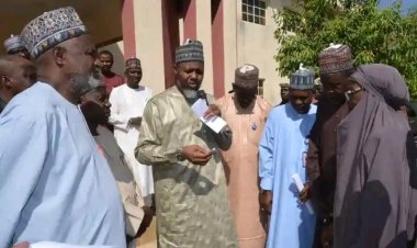 Federal Polytechnic Damaturu Rector Donates Bus to Staff School