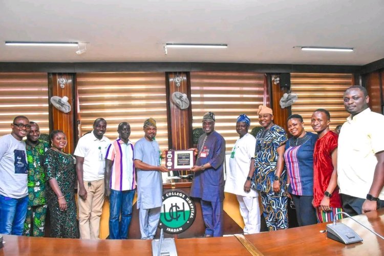 UCH Ibadan Senior Staff Recreation Club Honors CMD with Award