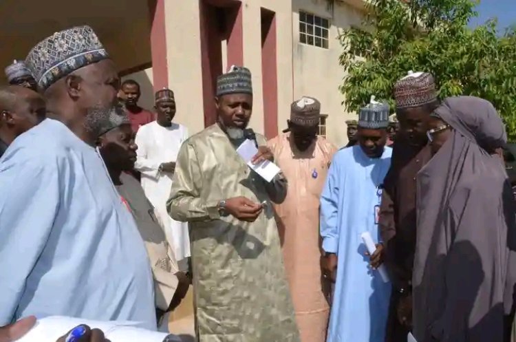 Federal Polytechnic Damaturu Rector Donates Bus to Staff School