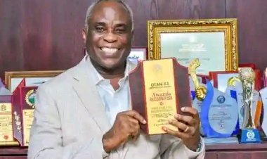 UCH Ibadan Honoured Professor Otegbayo with Prestigious Award