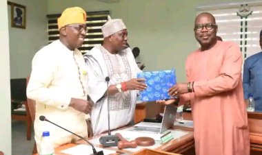 FUNAAB Governing Council Honors Immediate Past DVC (Academic) and Former Council Member for Exceptional Service