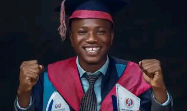 Akande Abubakr Bolatito Graduates Top of Class in Economics, Improves CGPA from 3.33 to 4.26