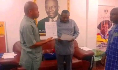 UNIZIK Vice-Chancellor Congratulates Professor Chinedu Onyeizugbe on World Bank Trainer Role