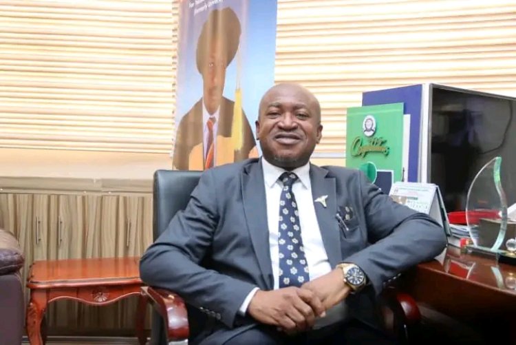 Professor Hakeem Fawehinmi Assumes Office as 8th Substantive Vice-Chancellor of UNIABUJA