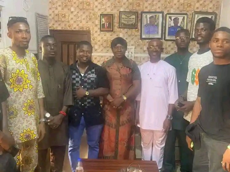 IAUE SUG Leadership Pays Strategic Courtesy Visit to D.P.O. Rumuolumeni to Bolster Student Security