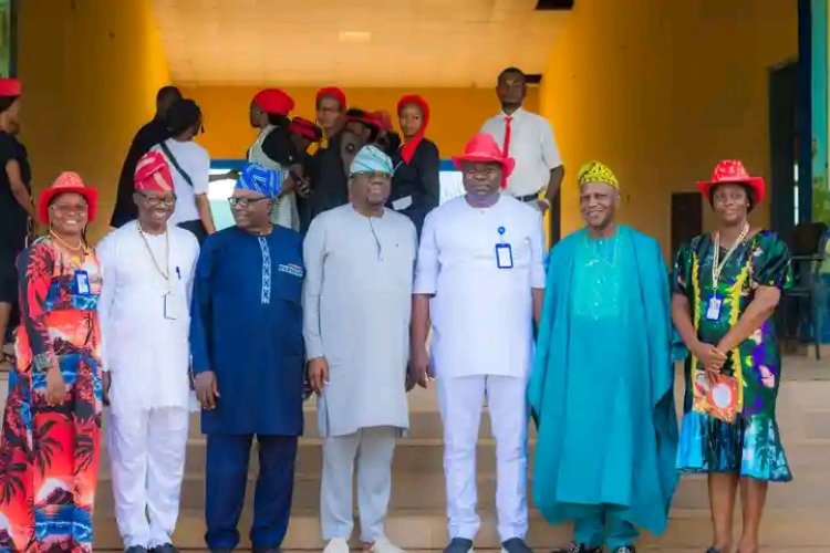 OGITECH Celebrates 2025 Christmas Carol with "Worship The King" Theme