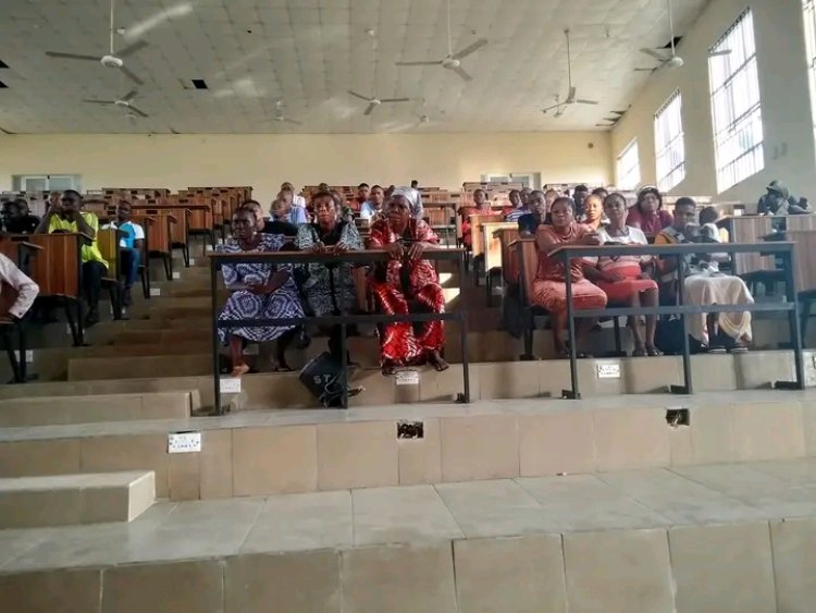 Federal Polytechnic Ukana Rector Spreads Yuletide Joy to Unsung Staff