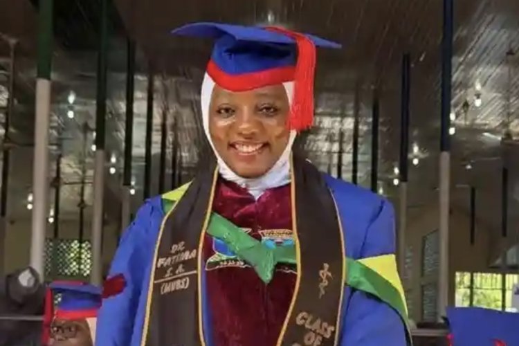 Dr. Fatima Sadiq Emerges Best Graduating Female Doctor at UNIMAID ...