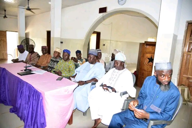 FUTA Muslim Community Honors Retiring Head of Parks and Gardens, Alhaji Ali