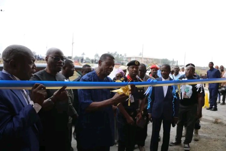 Pastor Enoch Adeboye Inaugurates Redeemer’s University Fire Service Station and New VC’s Lodge