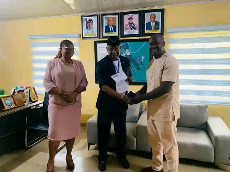 FUTIA Bolsters Campus Infrastructure with 40-Unit Desk Donation from Philanthropist Dr. Etebong Umana