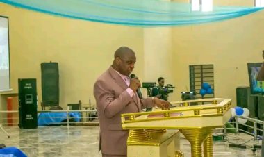 McPherson University Visitor Charges New Students on "5Ds" for Academic Distinction