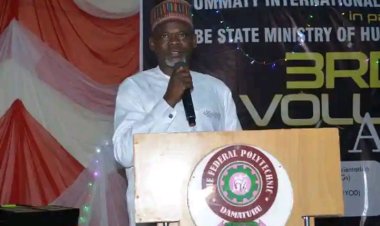 Federal Polytechnic Damaturu Rector Advocates for Humanitarian Support at Ummati Charity Awards