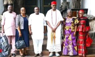 Obi of Onitsha Applauds UNIZIK VC’s Leadership as Peace Returns to Campus