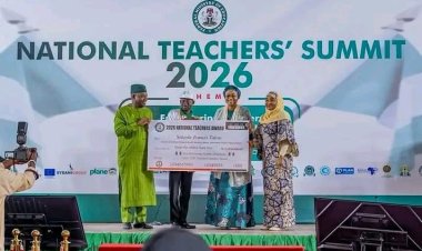 University of Ilorin Graduate Wins Nigeria’s Best Primary School Teacher Award