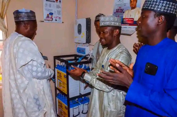 BUK Vice-Chancellor Commissions Solar Facility to Power 500-Capacity Study Hall