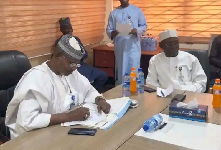 KHAIRUN Honours Resigning Staff, VC Urges Outgoing Personnel to Remain Good Ambassadors